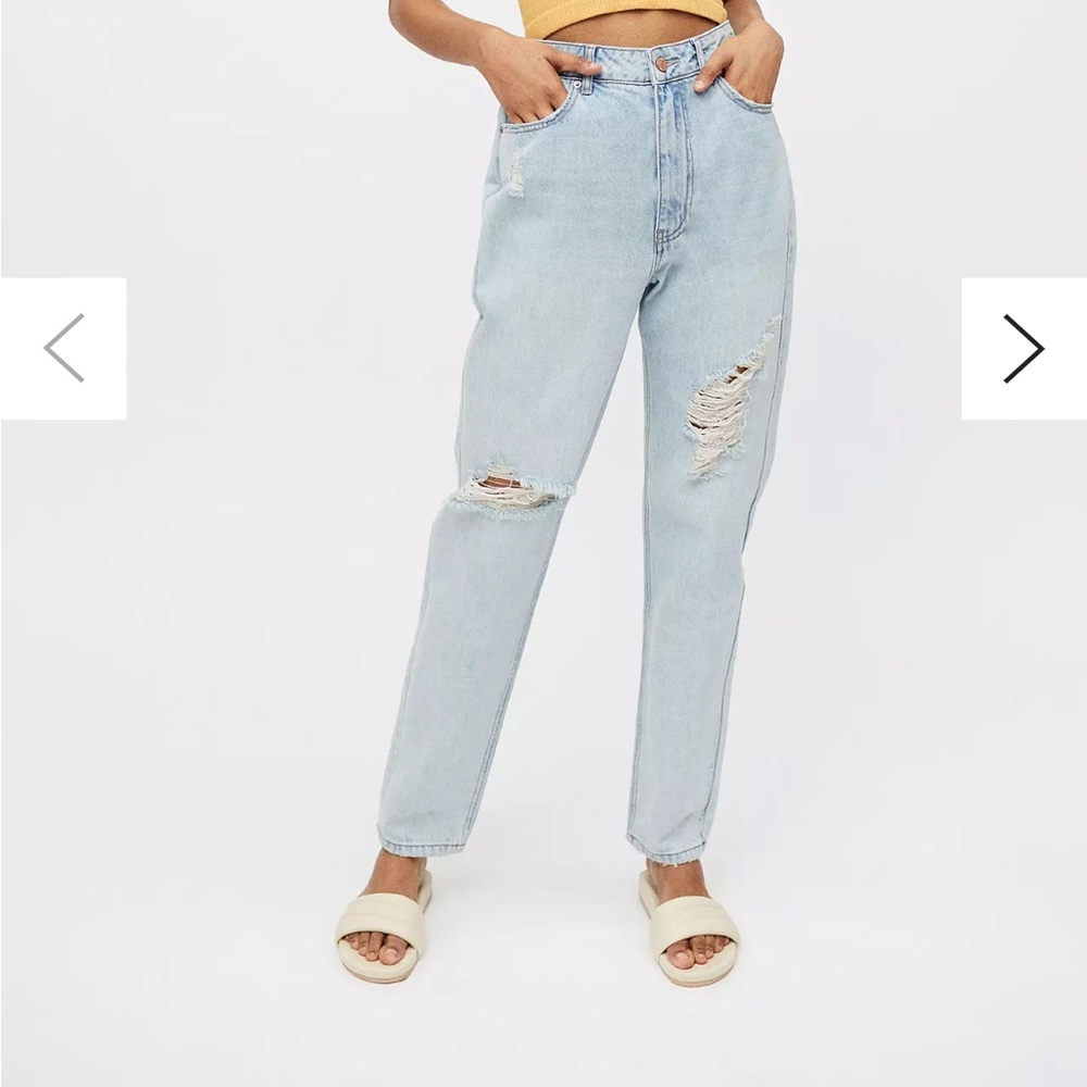 BDG high rise mom jeans size 26